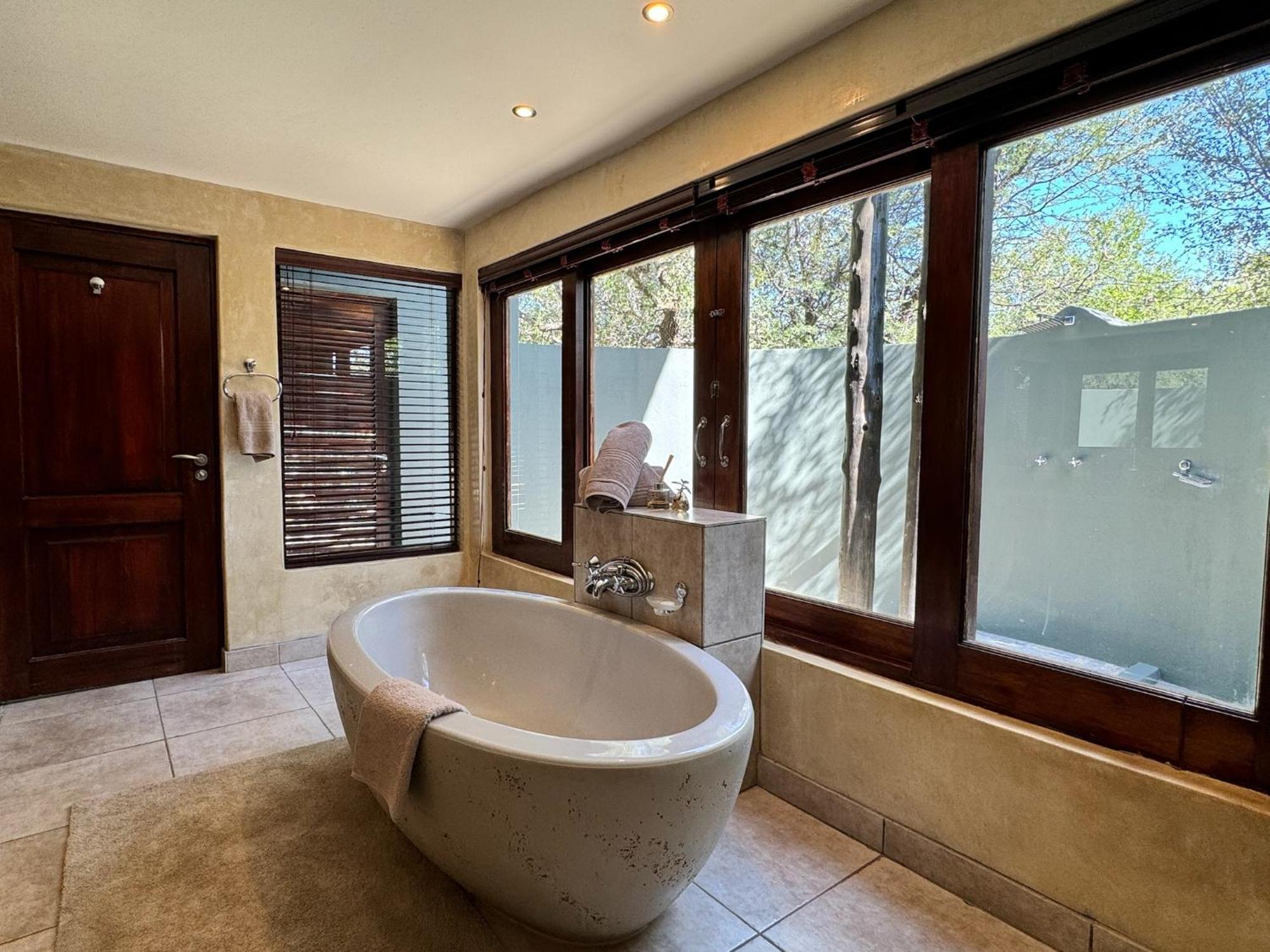 Pangolin Game Lodge - Self Catering, Incl 2 Game Drives Per Day Matlhagame Exterior foto